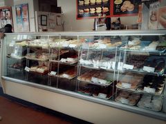 -Winchell's Donuts House