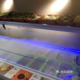 店不大，但味道是真绝！也可以自己调料碗