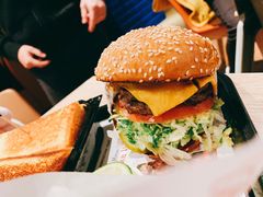 -The Habit Burger Grill 哈比特汉堡(复兴soho店)