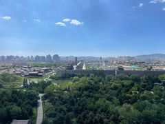 -城墙带状公园-大同古城墙广场停车场