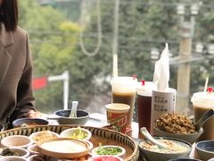 -包整·丝娃娃(一览甲秀楼风景店)