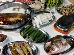 -尚品海鲜肥牛自助火锅(湖明店)
