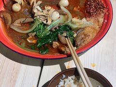 -老街称盘麻辣烫(真武路店)