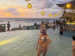 -FINNS Beach Club