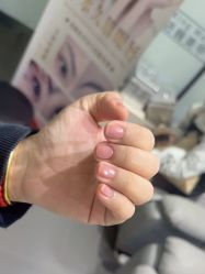 -进巍美甲美睫