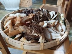 -阿鹏故事云南野生菌火锅(人民路店)