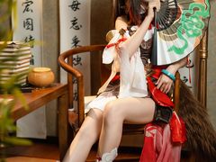 -米游妙妙屋cosplay换装自拍摄影体验馆