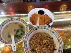牛肉拌面-金杨拉面王小吃面馆·牛三宝面·红烧牛肉粉