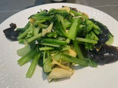 -鑫渔港海鲜本地菜·山海关浑锅(东戴河店)