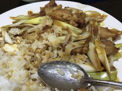 葱爆羊肉盖饭-宛平李记小吃(东关街店)