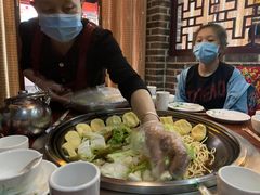 自助取餐区-忆乡情铁锅炖鱼饭店(延庆店)