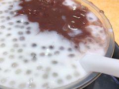 红豆西米鲜奶-百花传统甜品店(原址店)