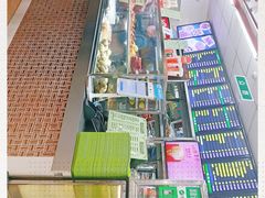-护国寺小吃店(红莲南路店)