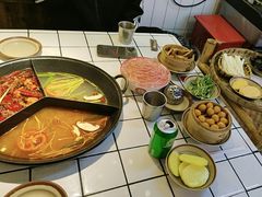 -巴卤社老火锅(财富店)