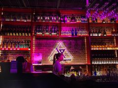 -UP嘻哈酒吧(粉巢店)
