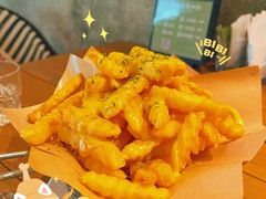 -喜洲吧·江畔老船厂·庭院餐厅(喜临院店)