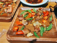 -隔壁老王·家常云南菜(花巷店)