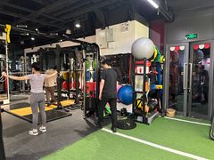 -MADFIT迈非健身(阳光天地店)