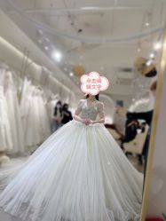 -艾米丽婚纱礼服