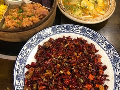 -黄桷树曹家私房菜(江与城店)