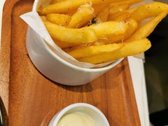 -阿妮叶李(光谷世界城店)