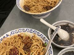 -梅溪·小伙子干挑面(安吉总店)