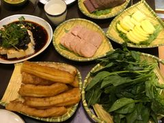 -聚汇三少·龙虾·中餐厅(莫邪路新天地店)