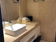 -深圳湾科技园丽雅查尔顿酒店