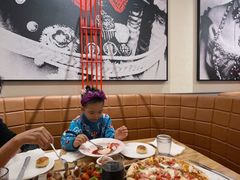 -城市大道红炉披萨烘焙坊