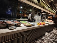 自助取餐区-钱小奴海鲜自助黑金店(杭州滨江龙湖店)