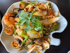 -大头虾越式风味餐厅(光明广场店)