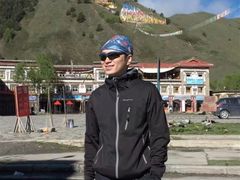 -迪卡侬(西华店)