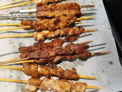 -粟氏天府·东北烧烤(长安街店)