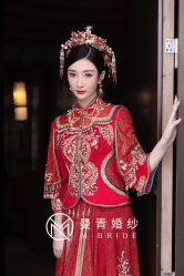 -曼青婚纱礼服馆