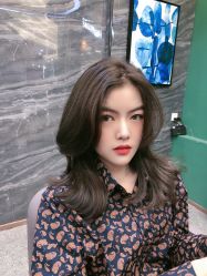 -银星女王公园发型艺术沙龙