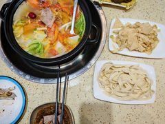 -九寨特色牦牛肉汤锅 羊肉汤锅