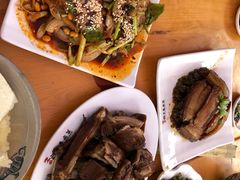 -老鼎万春卤菜(鹭湖宫8区店)