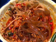 冒粉-马路边边火锅串串(观前街店)