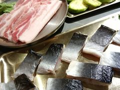 -围炉肉舍丹东海鲜烤肉·烤活鳗(步行街店)