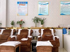 -创新足专业修脚(龙荷路店)