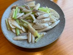 -莲餐厅·湖北菜·潜江小龙虾店(愚园路店)