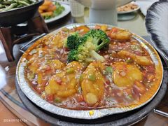 -伊源鼎盛餐饮服务有限公司