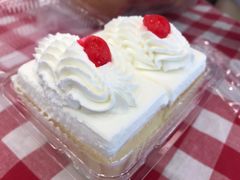 -红宝石·鲜奶小方·海派西点房(南丹店)