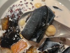 -RUXU入续糖水铺与包(卓悦中心店)