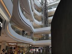 -LuOne凯德晶萃广场(徐家汇路店)
