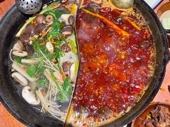 -周小明火锅(黑金冠社区店)