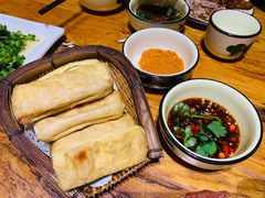 石屏烤豆腐-老滇山寨•云南特色菜•地方菜•民族风情歌舞表演(金碧店)