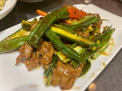 秋葵炒牛柳-熠盛粤味·顺德桑拿鸡(永康路店)