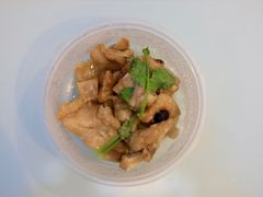 蒜香排骨-三身人金新肠粉(丹霞店)