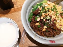 -呼啦面馆·头牌豌杂面(爱琴海店)